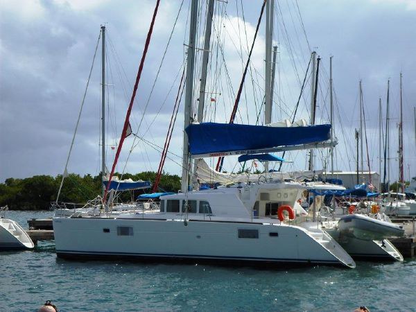 Used Sail Catamaran for Sale 2006 Lagoon 440 Boat Highlights